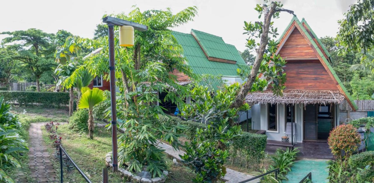 Harmony Naturist Resort Rawai Phuket 18Yr Minimum Age Only Nudist Nake D Fkk Buitenkant foto